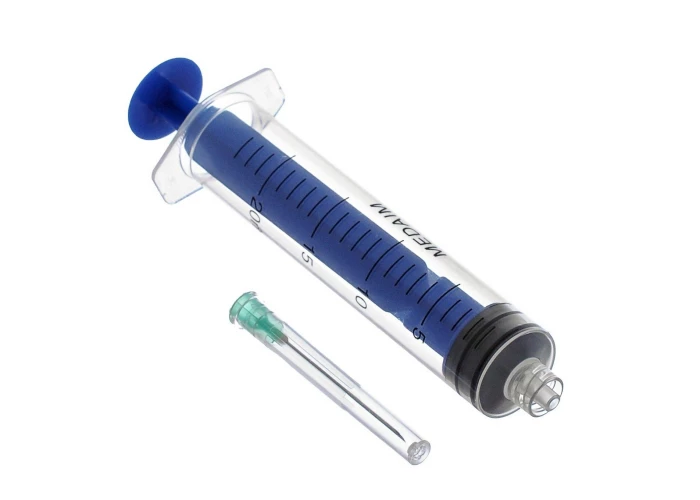 Шприц инъекционный одноразовый Luer Lock 20 мл с иглой 0.8 х 40 мм (21Gх1 1/2